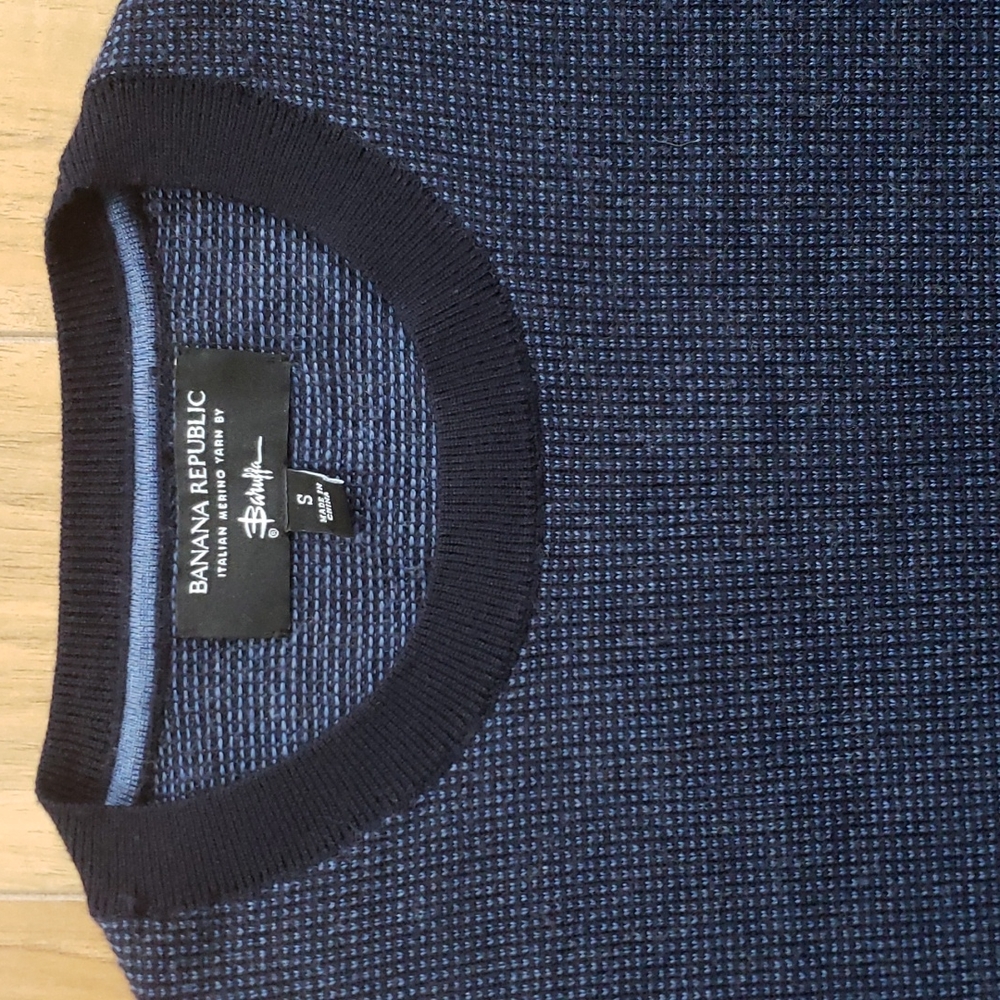Banana Republic Birdseye Baruffa Merino Crewneck Sweater - Picture 2 of 4